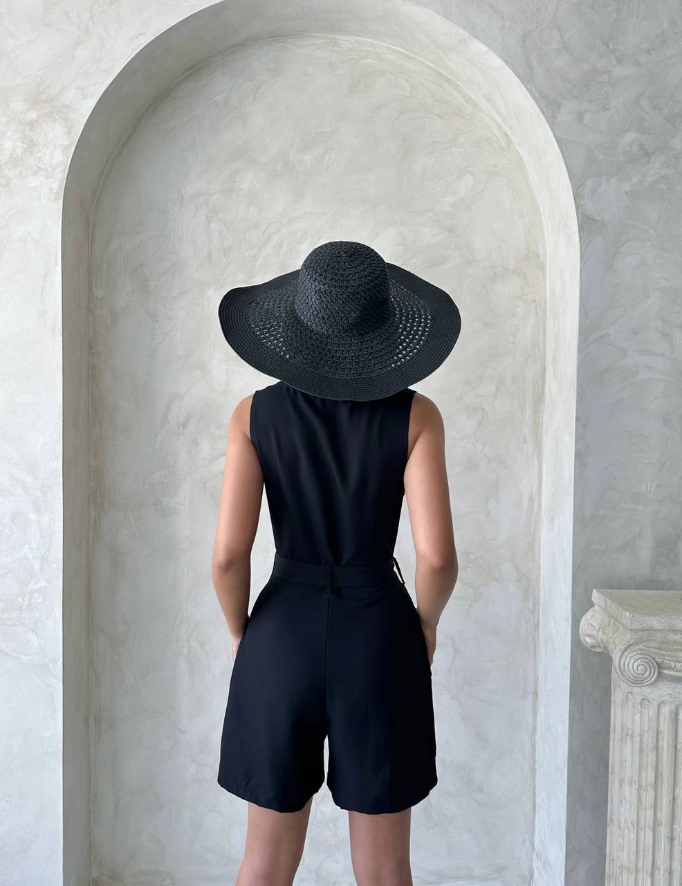 Kuşaklı şortlu tulum