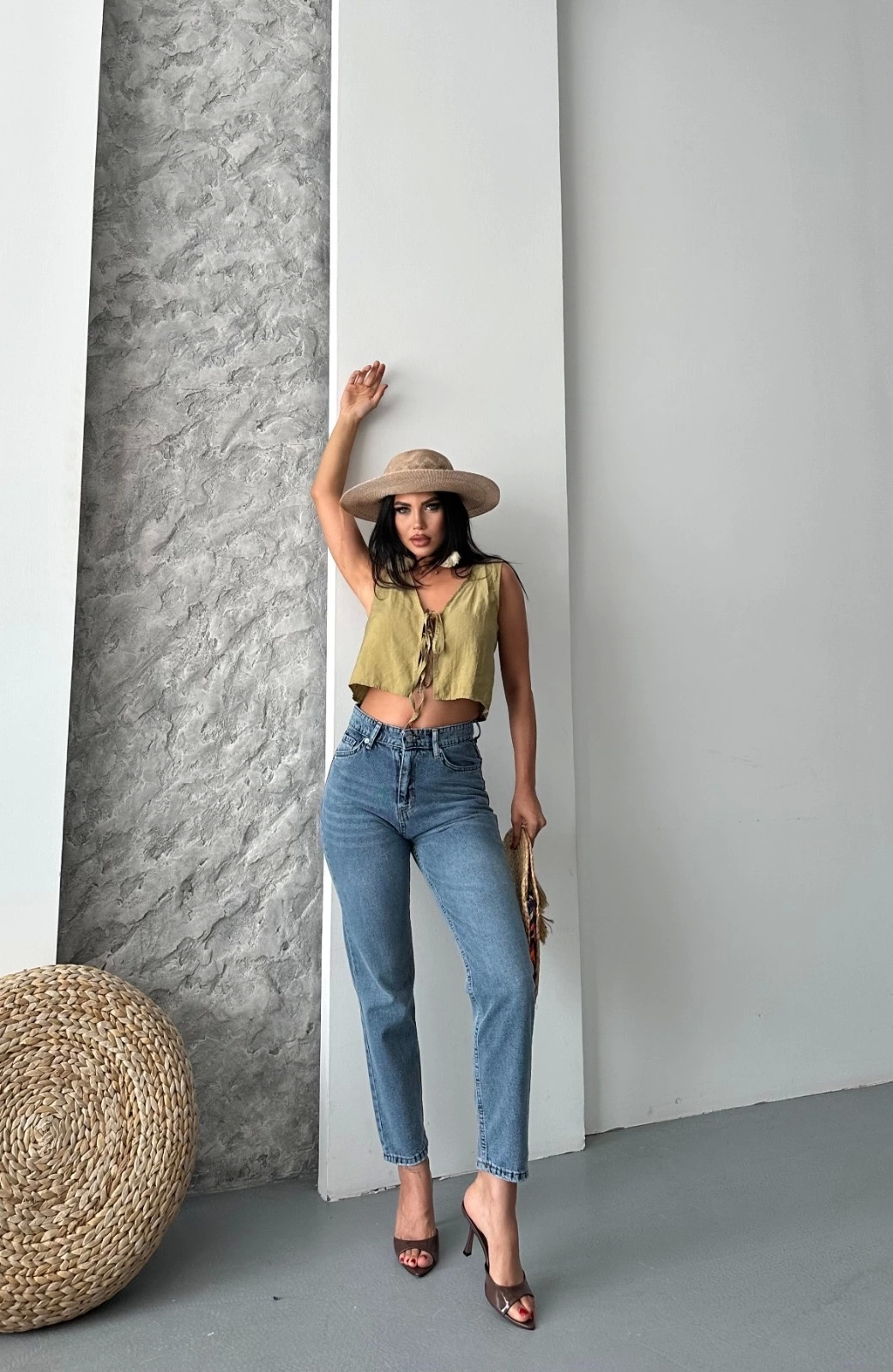 Mom fit bıyık kar yıkama jeans pantolon koyu mavi d2006