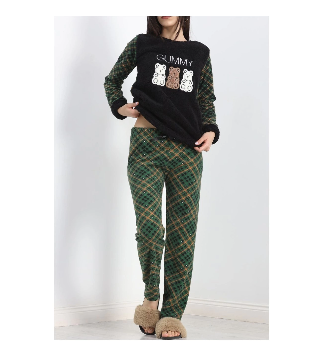 Üç ayıcıklı polar pijama takımı yeşil