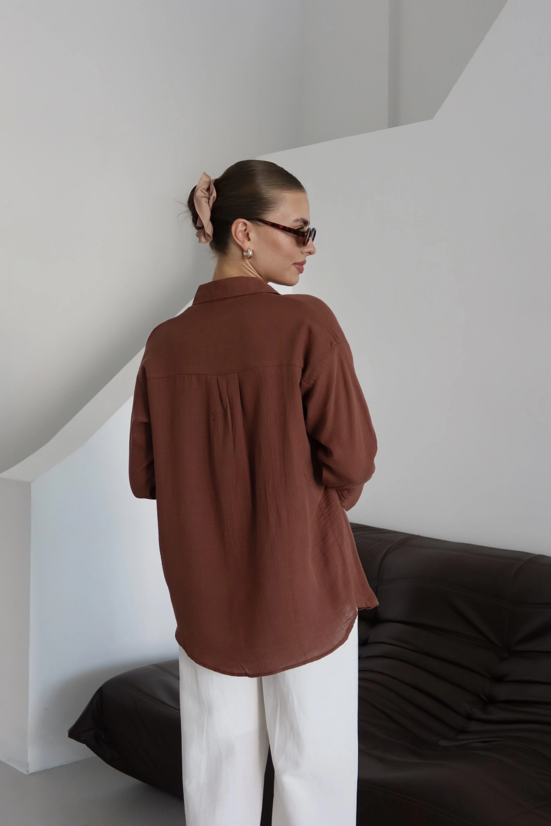 Tek cepli müslin gömlek kahve pt