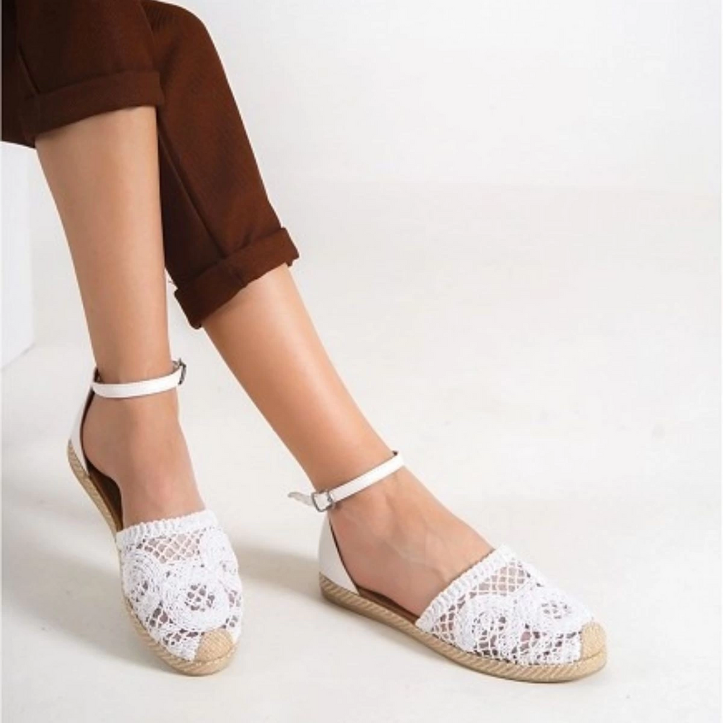 Dustin Beyaz Örgülü Sandalet