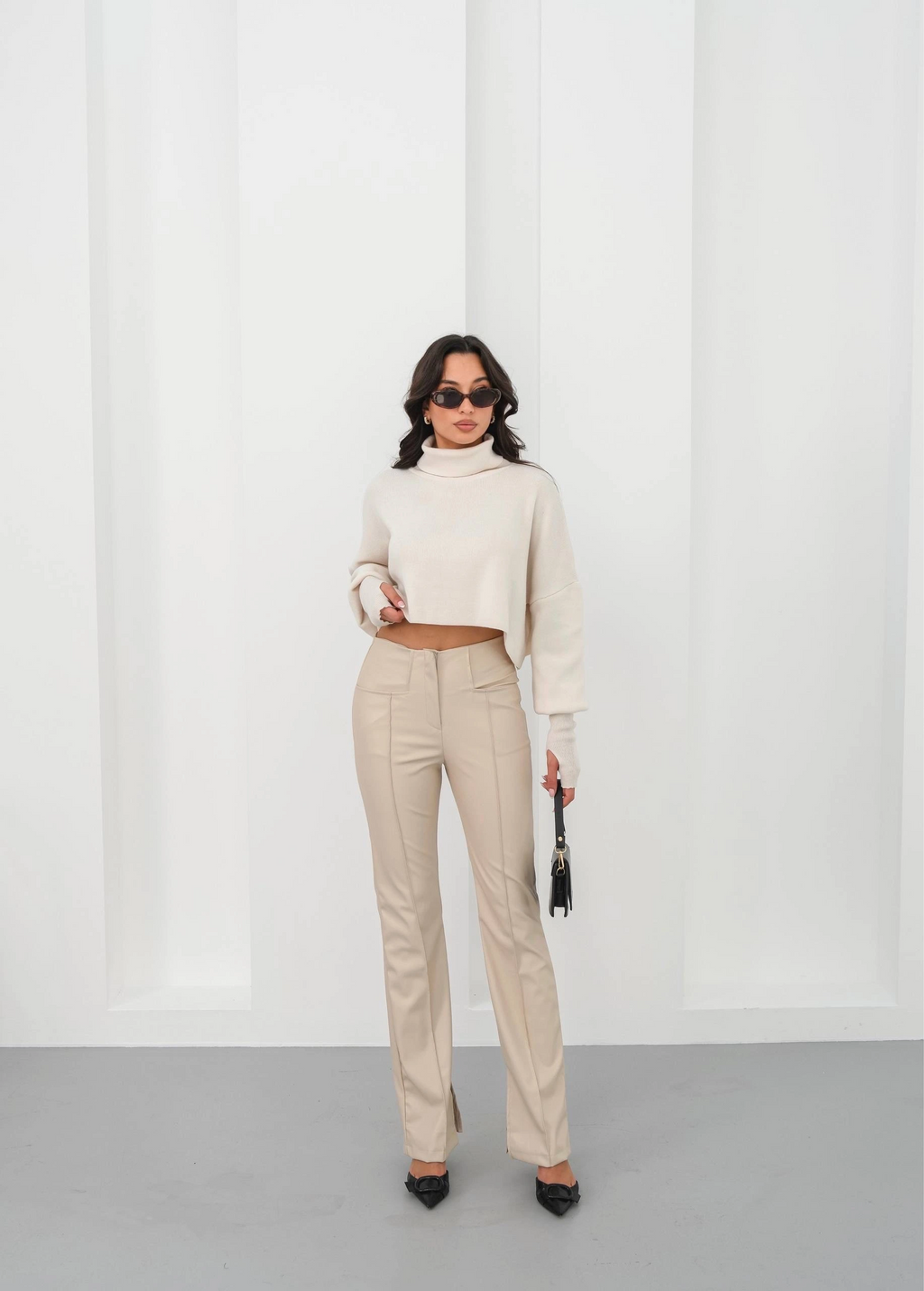 İspanyol yırtmaçlı paça deri pantolon bej hn