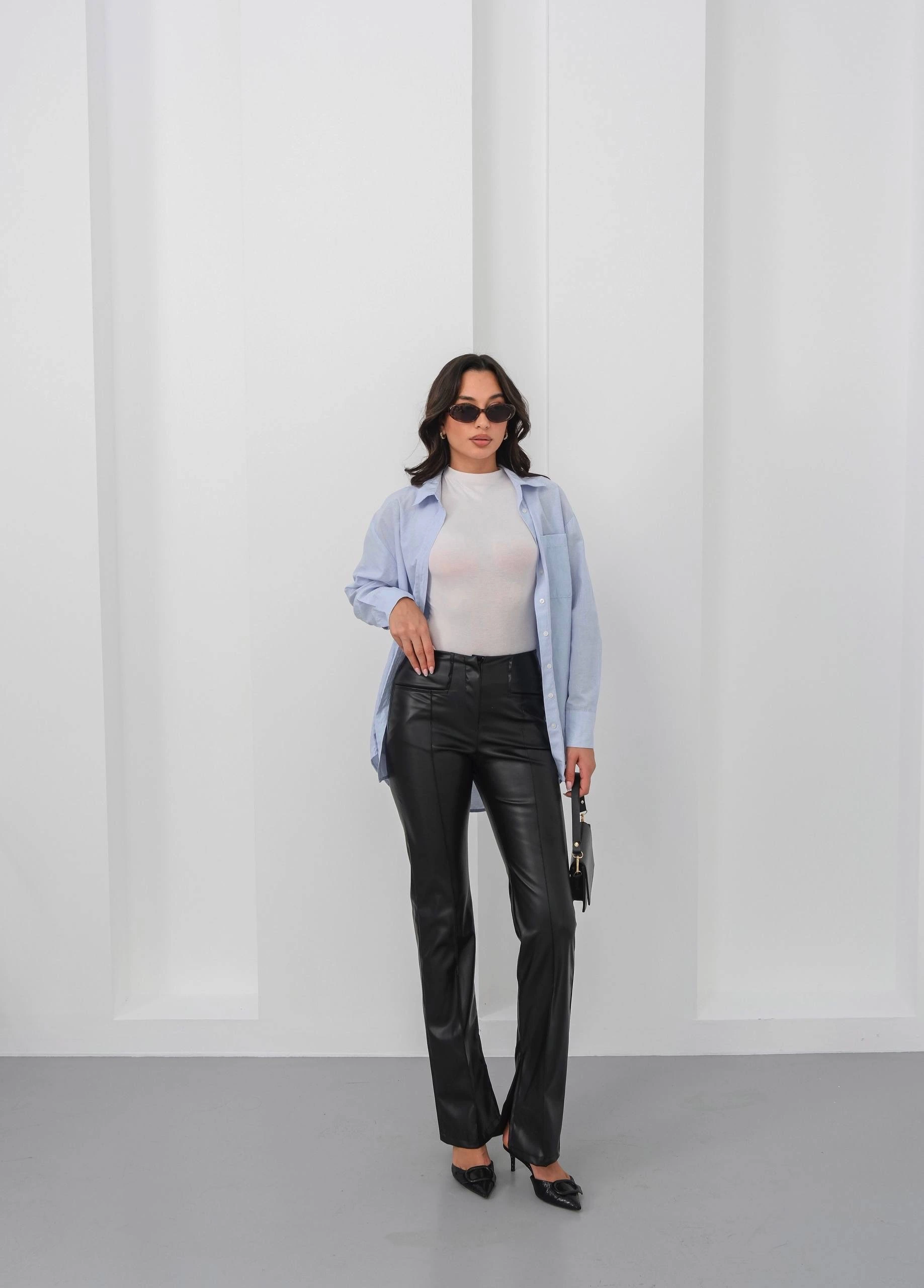 İspanyol yırtmaçlı paça deri pantolon siyah hn