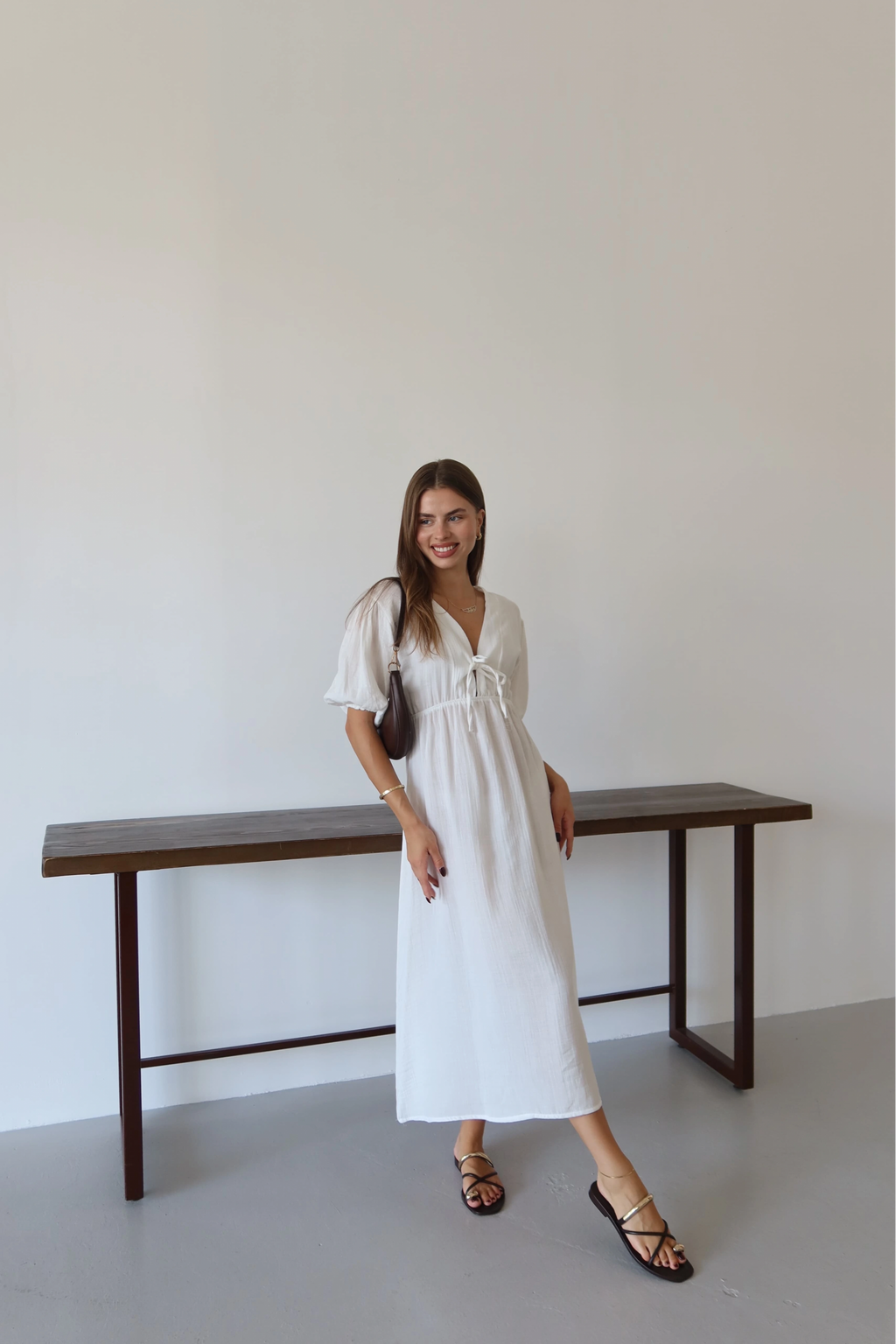 Kısa kollu müslin elbise beyaz pt