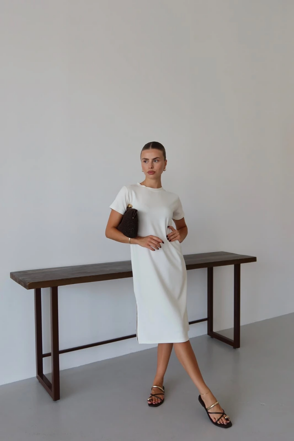 Modal yırtmaçlı elbise beyaz pt