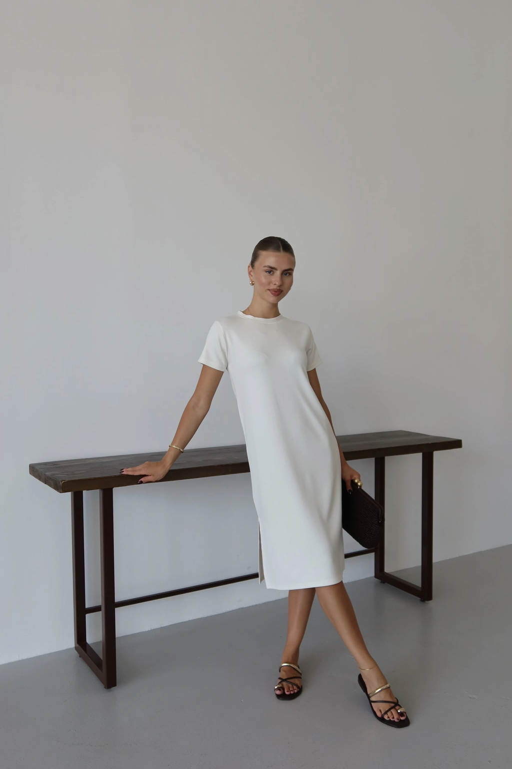 Modal yırtmaçlı elbise beyaz pt