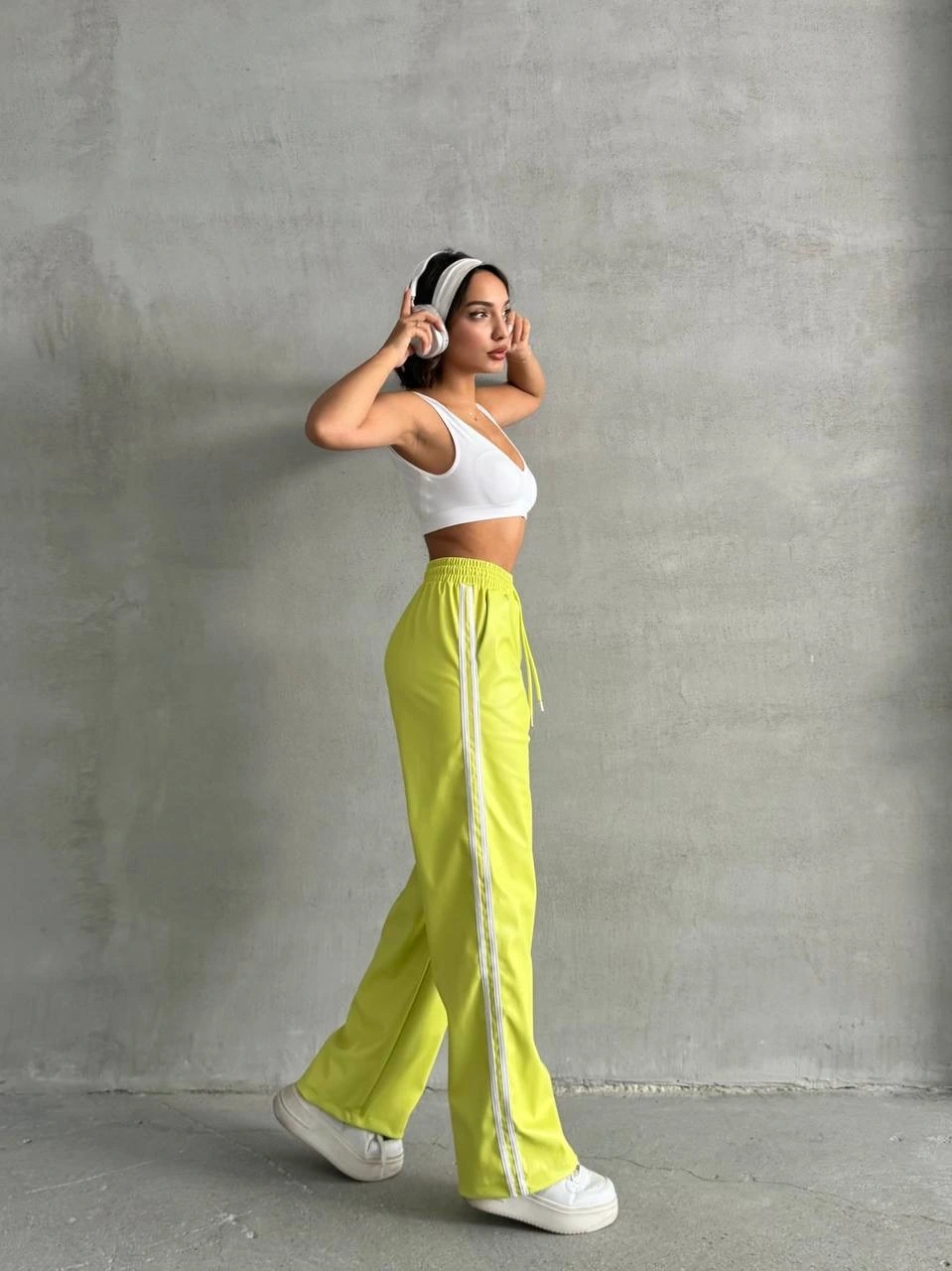 Şeritli deri pantolon yeşil h26430