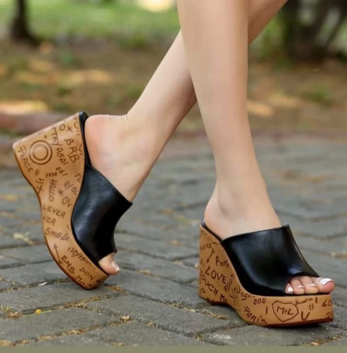 Silya Beyaz Cilt Dolgu Topuk Terlik